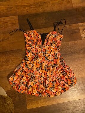 FREE PEOPLE X FOR LOVE & LEMONS Sz MEDIUM SYLVIE MINI DRESS PLUNGE BUBBLE HEM